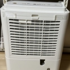 アイリスオーヤマ　除湿機　衣料乾燥の画像