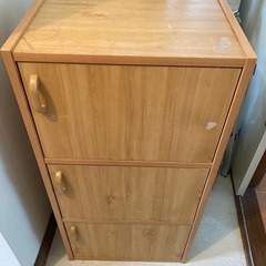 カラーボックス　トビラつき