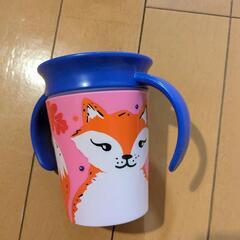 (一度洗ったのみ)マンチキン ハンドル付きミラクルカップ