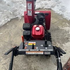 ホンダ　除雪機　ＨＳＳ７６０ｎ　ＨＳＴ　油圧式無段変速　セルフスターター　クロスオーガ　キャタピラ式　ＳＢＫＪ　２０２１年製　レッド　７馬力の画像