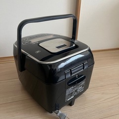炊飯器の画像