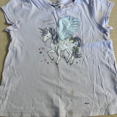 ユニコーンとパフェ柄Tシャツ120サイズの画像