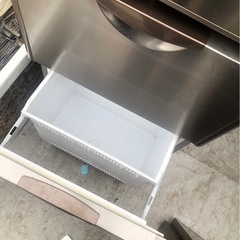 HITACHI 4枚ドア 冷蔵庫 2007年の画像