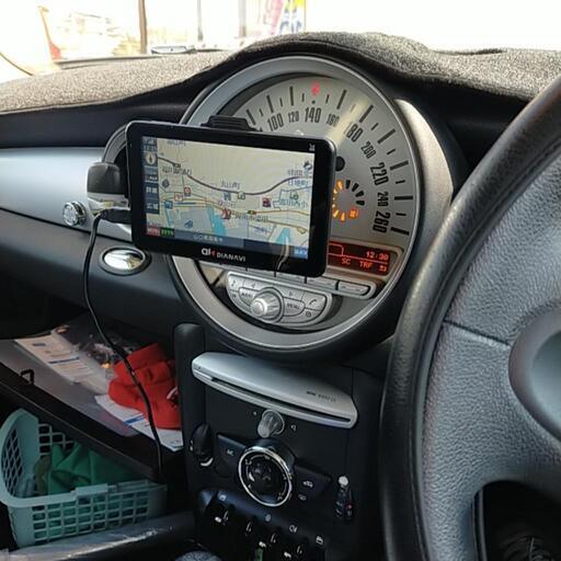 真っ赤なミニワン