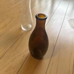 花瓶　4個セットの画像