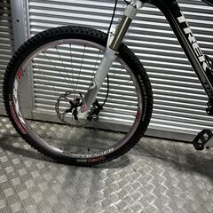中古現状品 店頭引き渡し TREK トレック マウンテンバイク top fuer 9.8 26インチ 自転車の画像