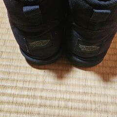 VANSモコモコブーツの画像
