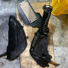 ☆GARAGE-ECO千音寺☆A1-019中古パーツ  ヤマハ　ビーノSA26J エアクリBOXの画像