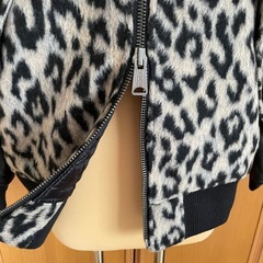 【美品】クックジーンズ：COOK JEANSヒョウ柄 レディース ブルゾン　Mの画像