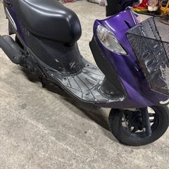 スズキ　125CC バイク　原付の画像