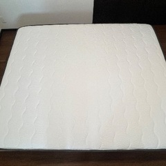 【美品】NELL マットレス クイーンサイズ (160×195×21cm)の画像