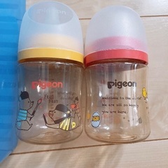 値下げ【美品】母乳実感　プラスチック製　哺乳瓶　乳首　160ml ssサイズの画像