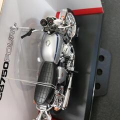アオシマ スカイネット 112 ホンダ CB750 FOUR (K2 シルバー)

の画像