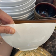 白いお皿の画像