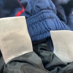 アシックス　ウインドブレーカー上下の画像