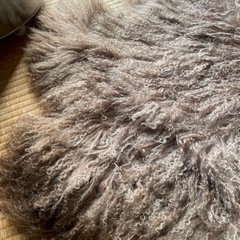 リアル　ムートンラグの画像