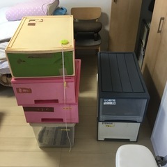 衣装ケース　6個