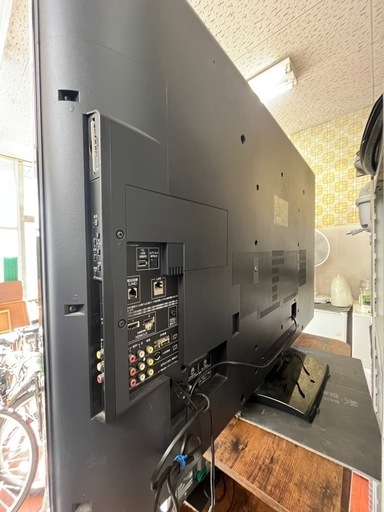 TOSHIBA液晶テレビ09年52インチリモコン付き　無料配達