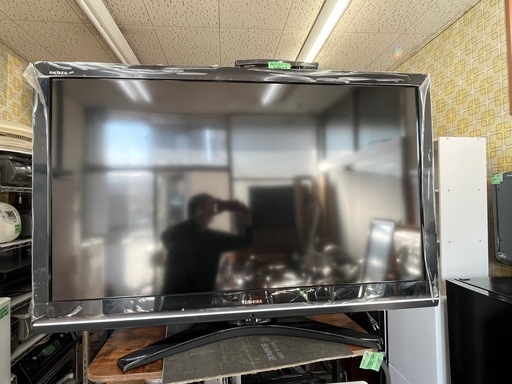 TOSHIBA液晶テレビ09年52インチリモコン付き　無料配達