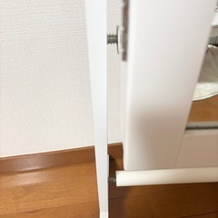 ジュエリー収納ミラー
の画像