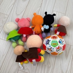 おもちゃ　ぬいぐるみ　アンパンマン 
の画像