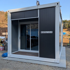 日本初上陸！2025度最新 玄関ポーチ付きタイプ 現地組立式 ユニットハウス コンテナハウス プレハブハウス 兵庫から全国OKの画像