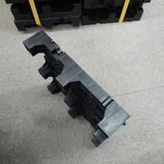 OAフロア　樹脂床材　２平米分、おまけ３枚　未使用の画像