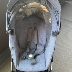 ストッケ　ベビーカーの画像