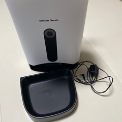 ペット　自動餌やり機の画像
