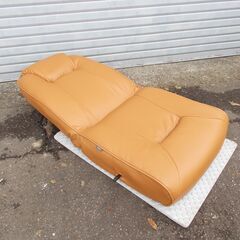 お譲りします！ ゆっくり戻る！！ FLOOR LIFE 座椅子 皮革製 リクライニングタイプ（中古・Aランク）の画像