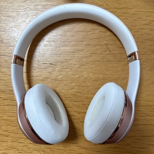 【取引中】beats solo3 wireless ワイヤレスヘッドフォン
