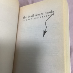 プラダを着た悪魔の英語版小説の画像