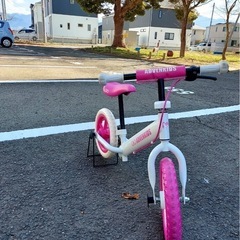 子供用　ペダルなし自転車の画像