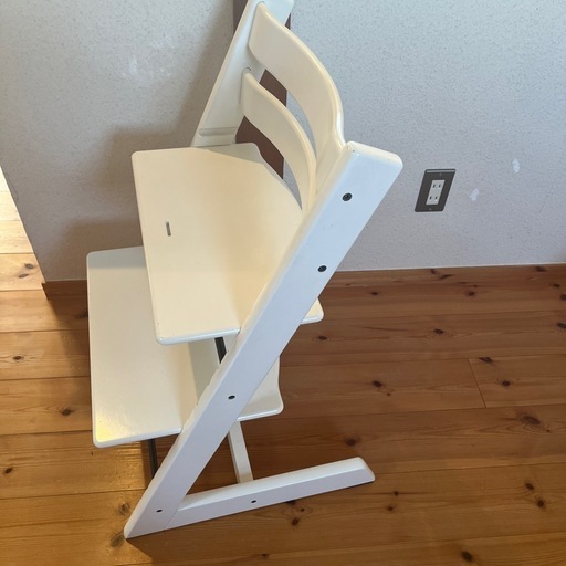 ストッケ　トリップトラップ　　ホワイト！