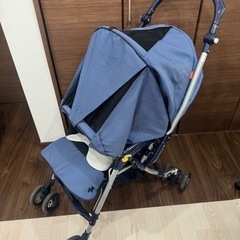 アプリカベビーカー 4WF1000   の画像