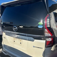 分割払い可能！日産　セレナ　e-POWERの画像