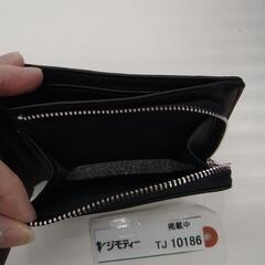 新古品 二つ折り財布 黒 TJ10186の画像