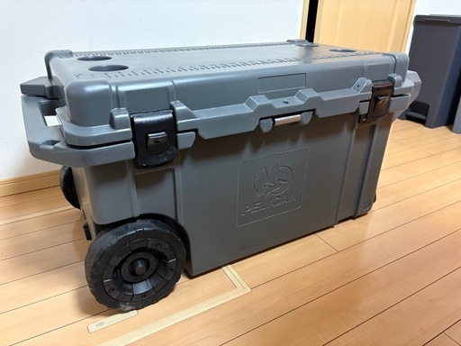 ペリカン　76Lクーラーボックス