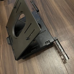 ノートブックの台の画像