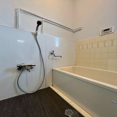 💯★初期費用ゼロ！リフォーム済み全室角部屋広々2Kタイプ★駐車場空き有 入間市16号線沿い ペット可 即入居可 貸家 入間市高倉5丁目ヒューゲル − 埼玉県
