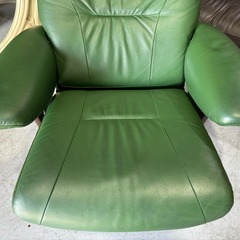 最高級 KARIMOKU / DIRETTORE リクライニングチェア 回転椅子 本革 Used/キレイの画像