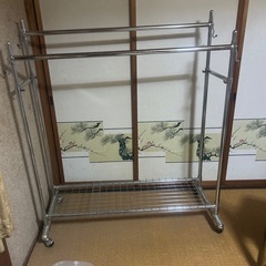 スチールラックの画像