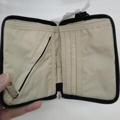 新古品 SOLO-TOURIST ナイロン製二つ折りミニ財布 グリーン系 TJ10196の画像