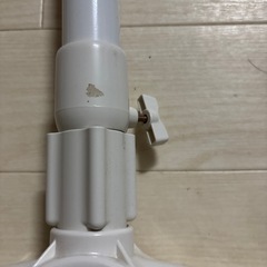 家具固定ポールの画像