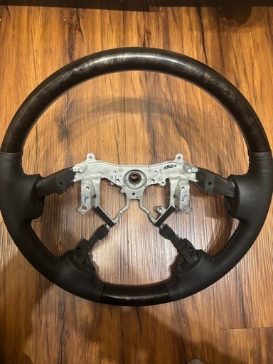 ハイエース純正ハンドル新車外し