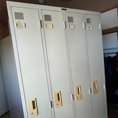 オフィス用４人用ロッカー