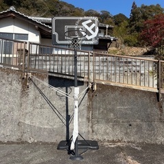 バスケットゴールの画像