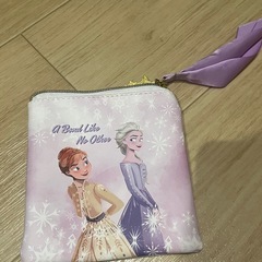 新品未使用　アナ雪　ポーチ