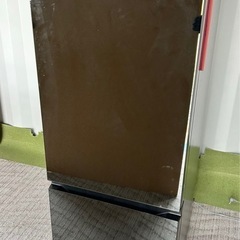 美品　冷蔵庫162L 鏡面　の画像