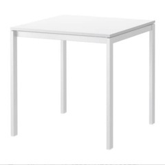 IKEAダイニングテーブル　メルトルプ